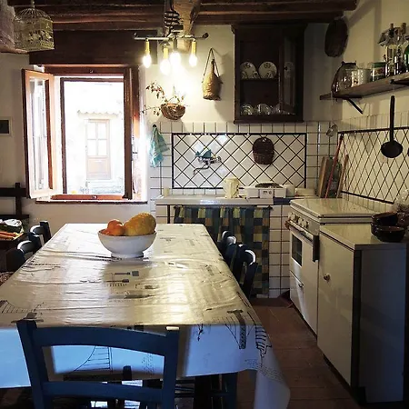 Via La Torre In Sassa Sassa (Tuscany)